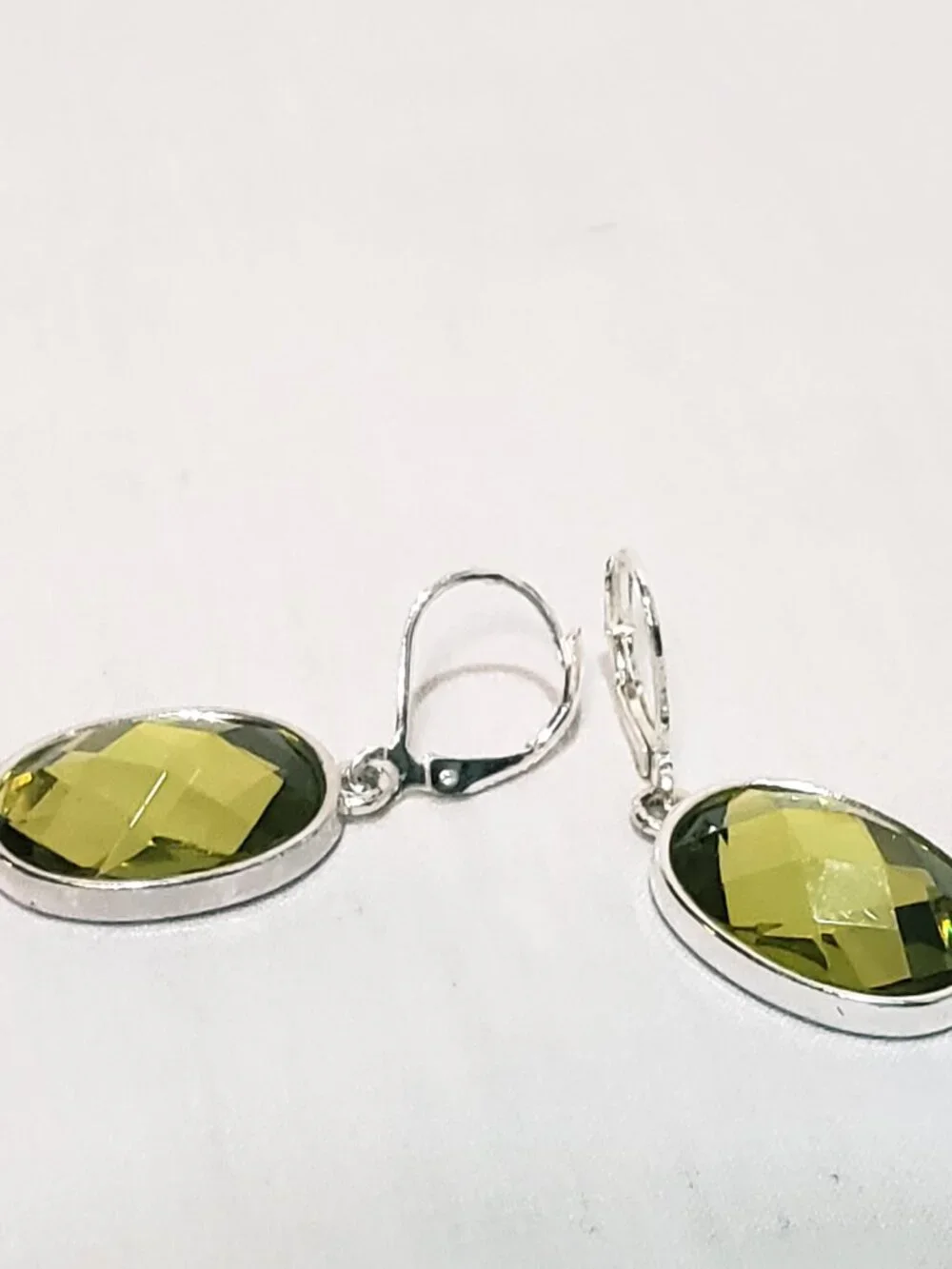 Facetted Faux Citrine Green Dangle Oval Earrings 3/4